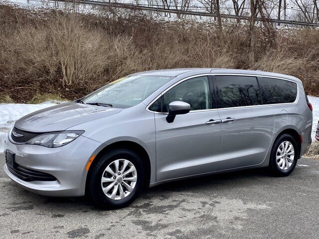 chrysler pacifica lease offers
