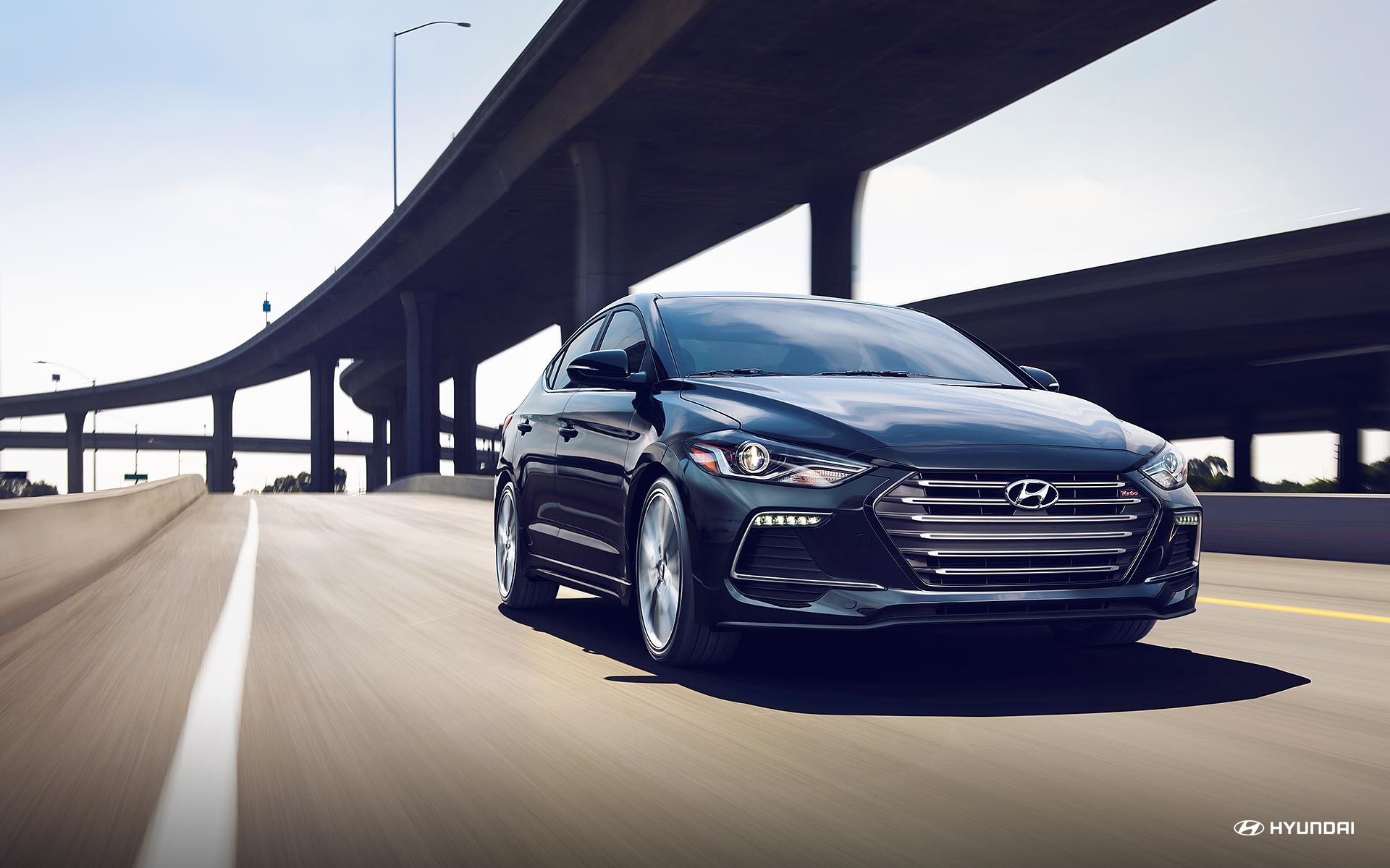 Hyundai Elantra: Key reminder warning chime (if equipped) Hyundai Elantra: Key reminder warning chime (if equipped)